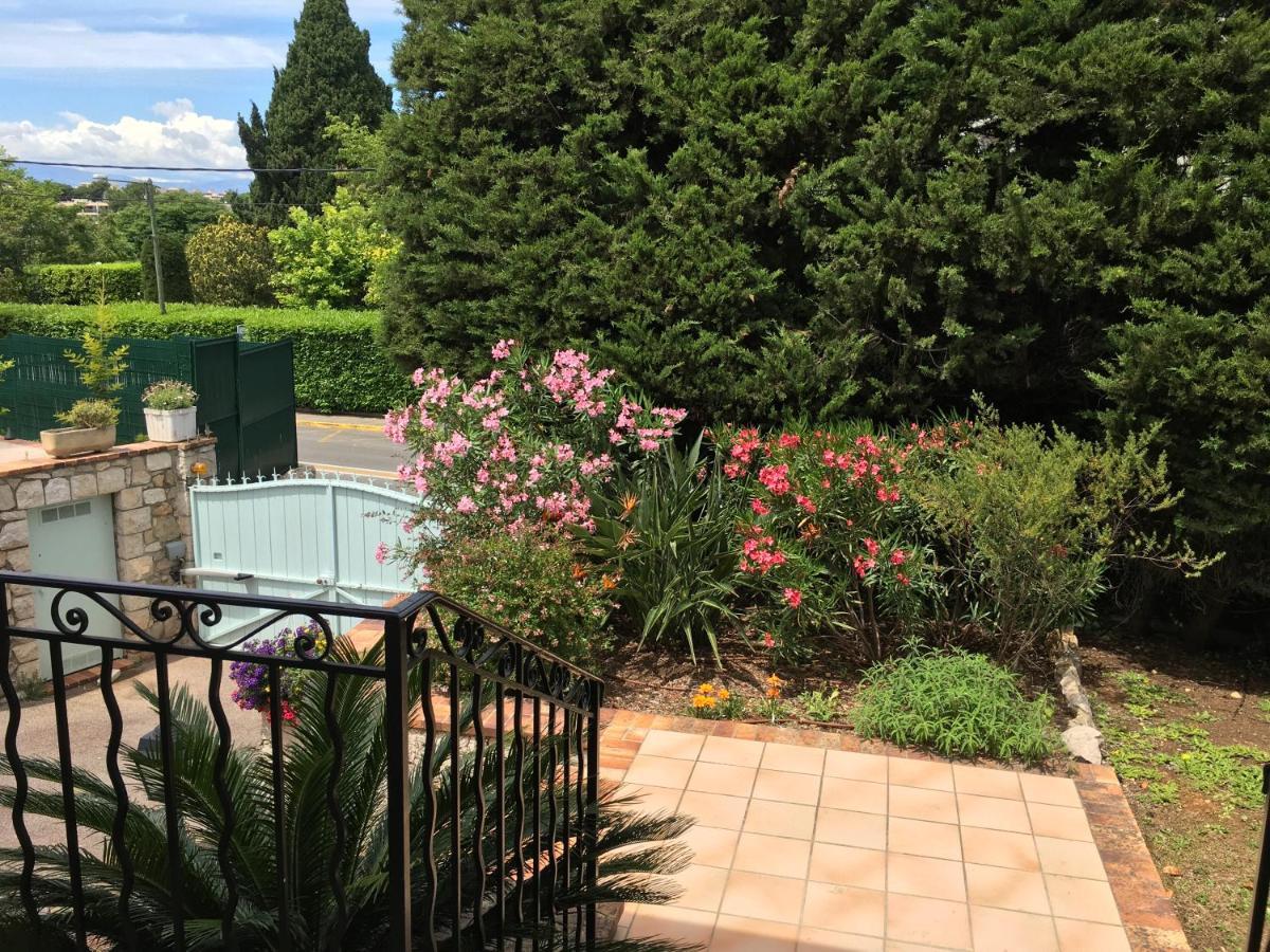 Villa Alessia อองทีบส์ ภายนอก รูปภาพ